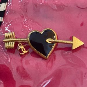 Vintage Authentic CC Chanel brooch.